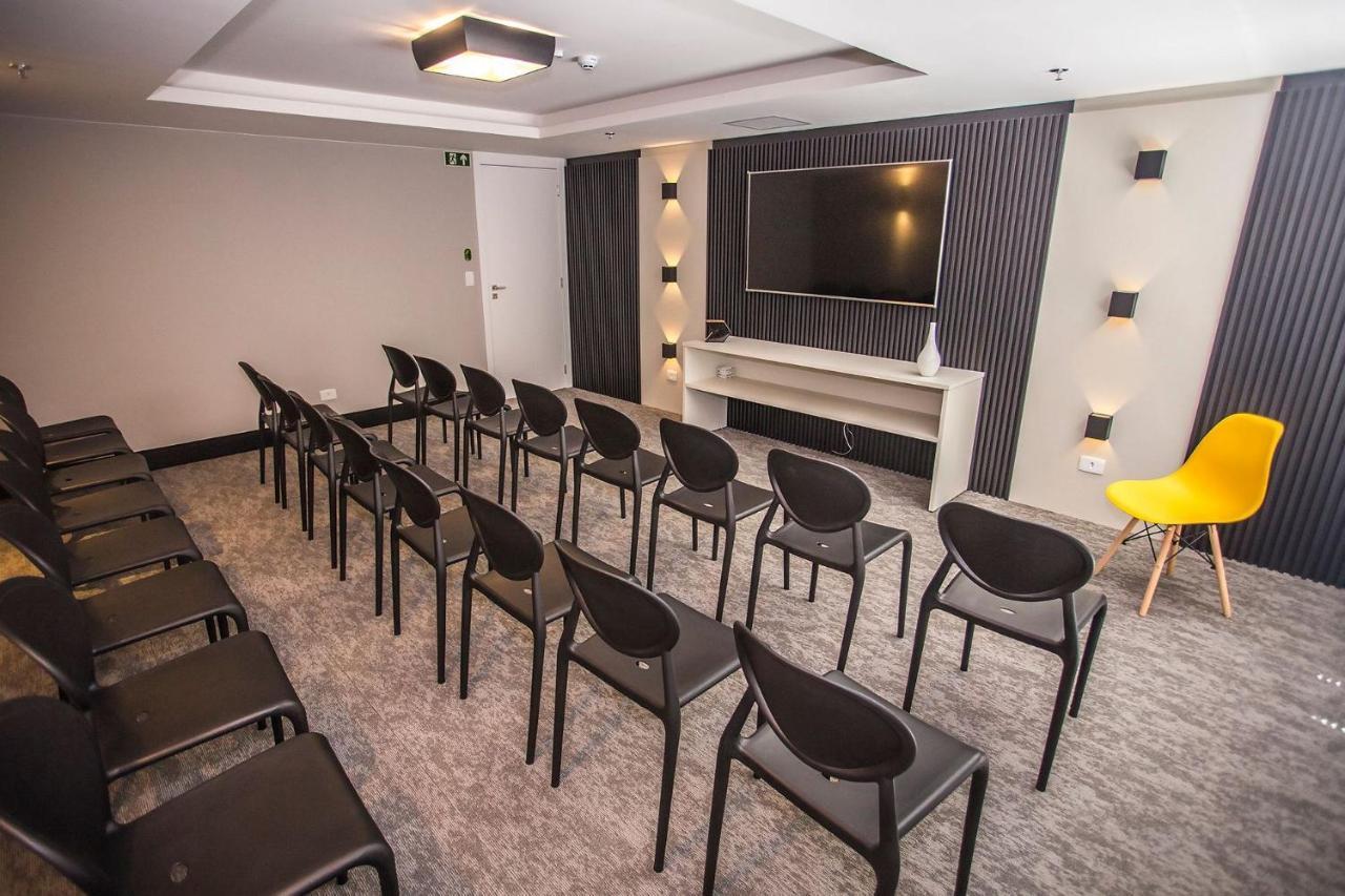 Studio Moderno No Centro De Curitiba - All1206 Экстерьер фото